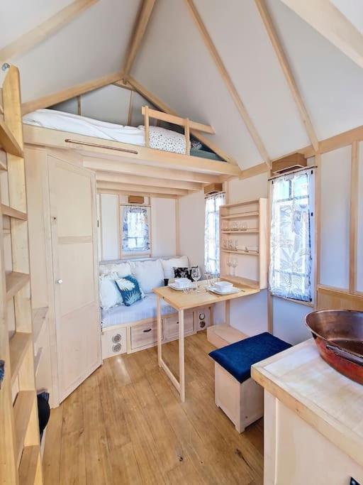 Cosy Tiny Centre-Ville De Nimes Bagian luar foto